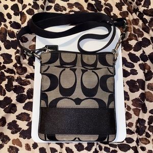 Coach signature print/ black details